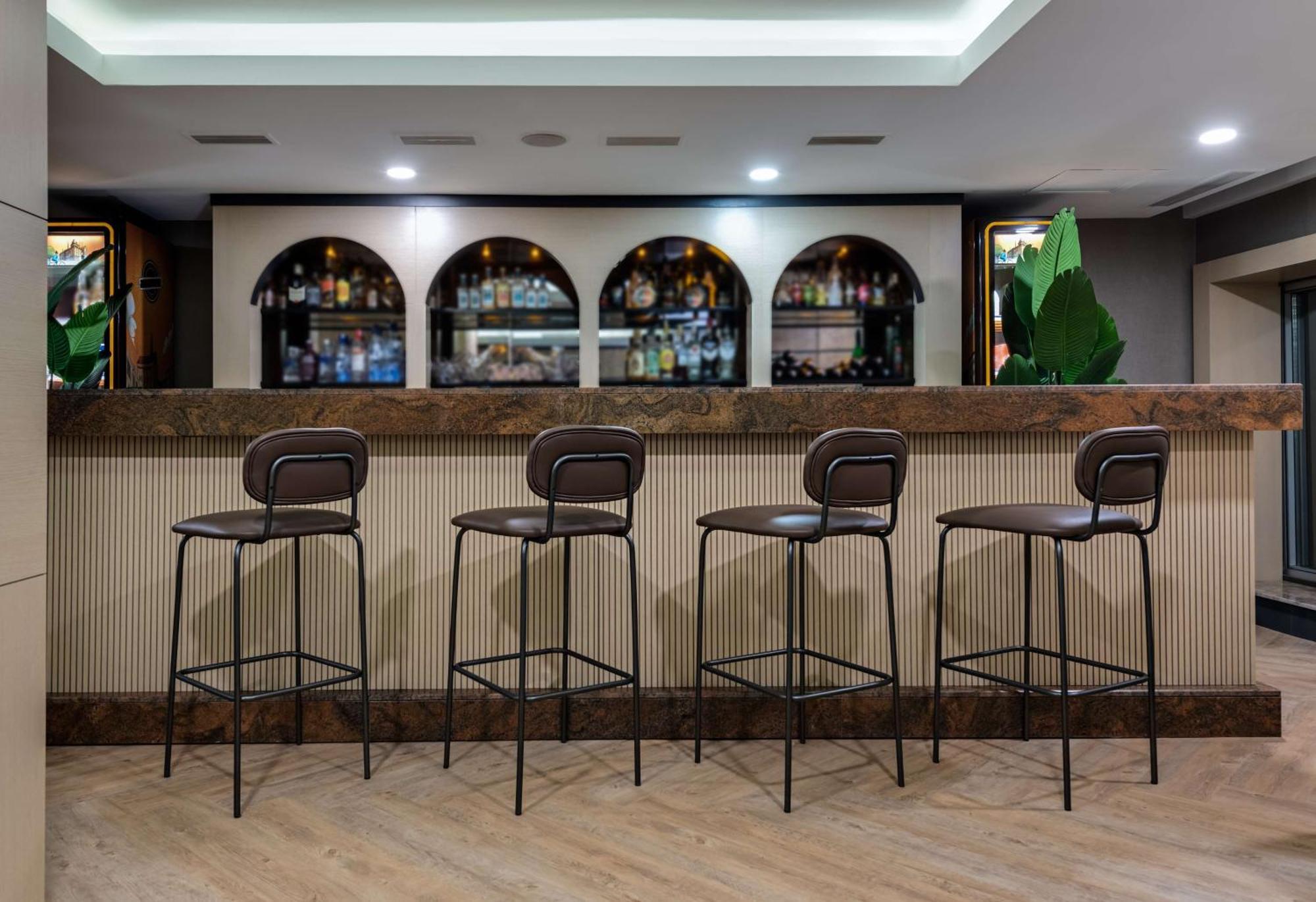 Doubletree By Hilton 5* Van